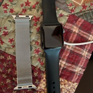 Apple Watch Series 3 (GPS) 38mm black xtras